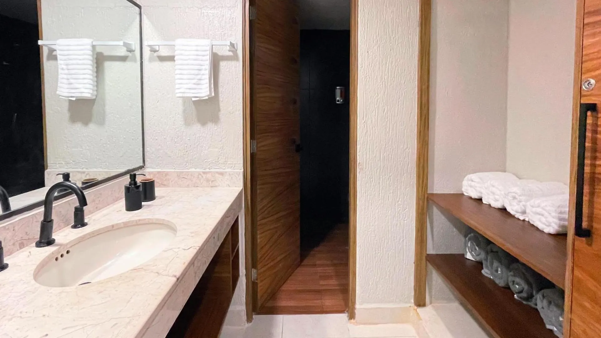 Aparthotel All Ritmo by Andiani Travel Cancún